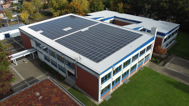 Errichtung einer PV-Anlage auf dem Lernzentrum in Horstmar